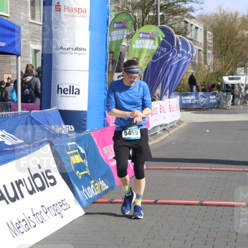 12.04.2026 - 45. Internationalen Wilhelmsburger Insellauf Strokosch-Dieckow http://msf.ph/oto/9454706 12.04.2026 10:30:17 Ziel 4511, 5459 meine-sportfotos.de