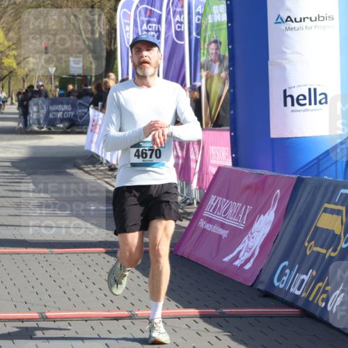 12.04.2026 - 45. Internationalen Wilhelmsburger Insellauf Strokosch-Dieckow http://msf.ph/oto/9454739 12.04.2026 10:30:22 Ziel 4670 meine-sportfotos.de