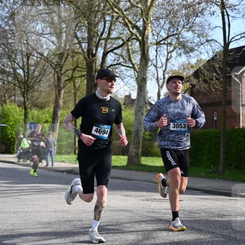 12.04.2026 - 45. Internationalen Wilhelmsburger Insellauf J. Mangold http://msf.ph/oto/9454839 12.04.2026 10:22:20 Ziel 3053, 4694, 5507, 5561, 3963, 3963, 5271, 4384, 4291, 2383 meine-sportfotos.de