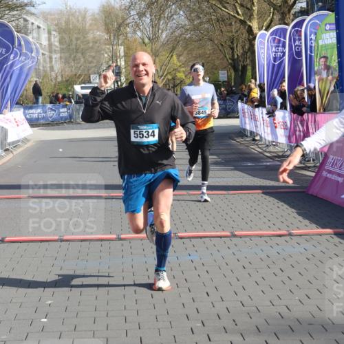 12.04.2026 - 45. Internationalen Wilhelmsburger Insellauf Strokosch-Dieckow http://msf.ph/oto/9454840 12.04.2026 10:30:34 Ziel 4904, 5534, 3845, 5052, 4275 meine-sportfotos.de