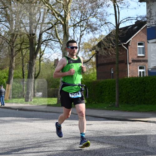 12.04.2026 - 45. Internationalen Wilhelmsburger Insellauf J. Mangold http://msf.ph/oto/9454924 12.04.2026 10:22:40 Ziel 5561, 3963, 5271, 4384, 4291, 2383, 3776 meine-sportfotos.de