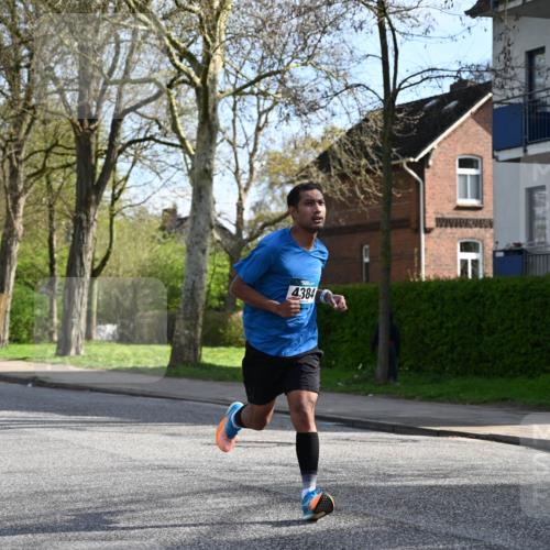 12.04.2026 - 45. Internationalen Wilhelmsburger Insellauf J. Mangold http://msf.ph/oto/9454935 12.04.2026 10:22:56 Ziel 4384, 4291, 2383, 3776, 5812, 4953, 5237, 4381 meine-sportfotos.de