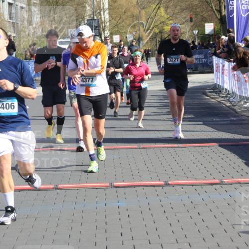12.04.2026 - 45. Internationalen Wilhelmsburger Insellauf Strokosch-Dieckow http://msf.ph/oto/9455001 12.04.2026 10:43:29 Ziel 5840, 2406, 4377, 3086, 3227, 4974, 5705, 2189, 5697 meine-sportfotos.de