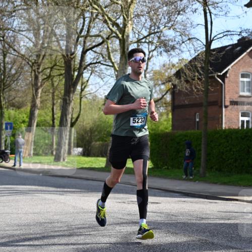 12.04.2026 - 45. Internationalen Wilhelmsburger Insellauf J. Mangold http://msf.ph/oto/9455002 12.04.2026 10:23:31 Ziel 5812, 4953, 5237, 4381, 4566, 3561, 4492, 5684, 3476, 2702, 3351 meine-sportfotos.de