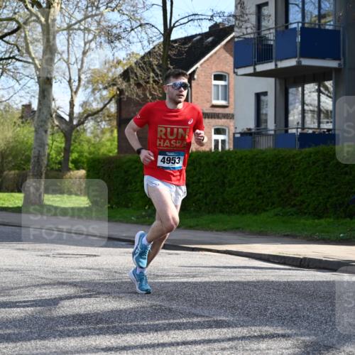 12.04.2026 - 45. Internationalen Wilhelmsburger Insellauf J. Mangold http://msf.ph/oto/9455010 12.04.2026 10:23:36 Ziel 4953, 5237, 4381, 4566, 3561, 4492, 5684, 3476, 2702, 3351, 3813 meine-sportfotos.de