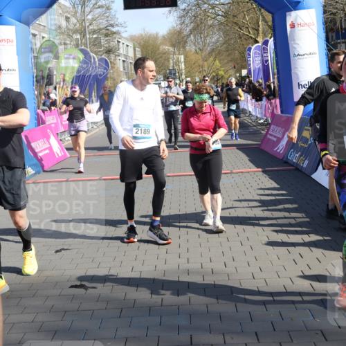 12.04.2026 - 45. Internationalen Wilhelmsburger Insellauf Strokosch-Dieckow http://msf.ph/oto/9455144 12.04.2026 10:43:37 Ziel 2189, 5697, 2813, 4931, 3565, 5337, 2102, 2656, 2104 meine-sportfotos.de