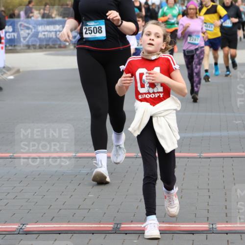 12.04.2026 - 45. Internationalen Wilhelmsburger Insellauf Strokosch-Dieckow http://msf.ph/oto/9455169 12.04.2026 13:03:56 Ziel 2642, 4780, 5063, 2508, 5200, 5208, 4842, 2287 meine-sportfotos.de