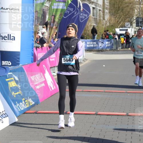 12.04.2026 - 45. Internationalen Wilhelmsburger Insellauf Strokosch-Dieckow http://msf.ph/oto/9455201 12.04.2026 10:43:45 Ziel 5407, 5286, 2039 meine-sportfotos.de
