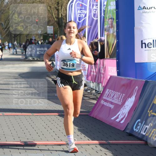 12.04.2026 - 45. Internationalen Wilhelmsburger Insellauf Strokosch-Dieckow http://msf.ph/oto/9455798 12.04.2026 10:31:52 Ziel 3584, 3619, 3634 meine-sportfotos.de