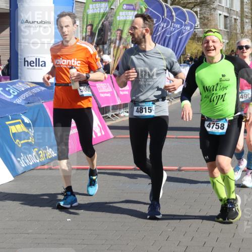 12.04.2026 - 45. Internationalen Wilhelmsburger Insellauf Strokosch-Dieckow http://msf.ph/oto/9455914 12.04.2026 10:45:00 Ziel 4815, 4758, 5009, 4906, 5805 meine-sportfotos.de