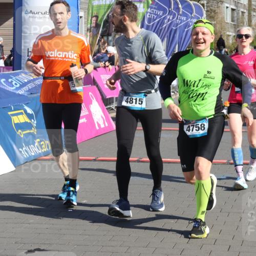 12.04.2026 - 45. Internationalen Wilhelmsburger Insellauf Strokosch-Dieckow http://msf.ph/oto/9455922 12.04.2026 10:45:00 Ziel 4815, 4758, 5009, 4906, 5805 meine-sportfotos.de