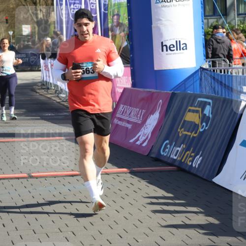 12.04.2026 - 45. Internationalen Wilhelmsburger Insellauf Strokosch-Dieckow http://msf.ph/oto/9456012 12.04.2026 10:45:21 Ziel 5341, 5435, 5563, 2075, 2810, 3408, 4739, 3416 meine-sportfotos.de