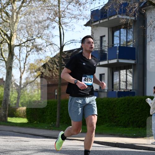 12.04.2026 - 45. Internationalen Wilhelmsburger Insellauf J. Mangold http://msf.ph/oto/9456251 12.04.2026 10:29:25 Ziel 3778, 4975, 4027, 5804, 3355, 4142, 2627, 3542, 4511, 5459, 4670 meine-sportfotos.de