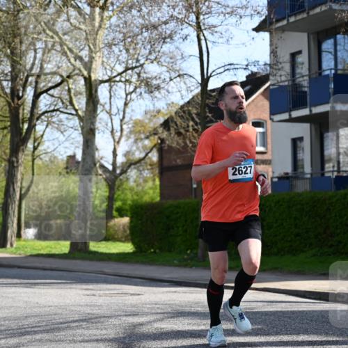 12.04.2026 - 45. Internationalen Wilhelmsburger Insellauf J. Mangold http://msf.ph/oto/9456307 12.04.2026 10:29:36 Ziel 4027, 5804, 3355, 4142, 2627, 3542, 4511, 5459, 4670, 4904, 5534, 3845, 5052, 4275, 4748, 4749 meine-sportfotos.de