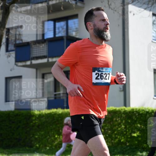 12.04.2026 - 45. Internationalen Wilhelmsburger Insellauf J. Mangold http://msf.ph/oto/9456320 12.04.2026 10:29:37 Ziel 4027, 5804, 3355, 4142, 2627, 3542, 4511, 5459, 4670, 4904, 5534, 3845, 5052, 4275, 4748, 4749 meine-sportfotos.de
