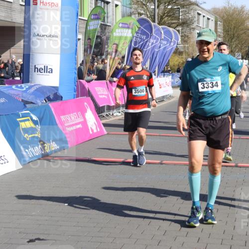 12.04.2026 - 45. Internationalen Wilhelmsburger Insellauf Strokosch-Dieckow http://msf.ph/oto/9456351 12.04.2026 10:45:49 Ziel 4958, 3500, 4928, 4333, 2301, 2995, 2134 meine-sportfotos.de