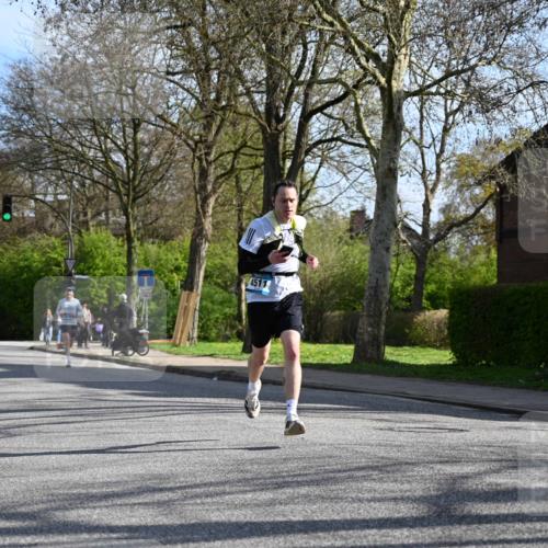 12.04.2026 - 45. Internationalen Wilhelmsburger Insellauf J. Mangold http://msf.ph/oto/9456367 12.04.2026 10:29:49 Ziel 3542, 4511, 5459, 4670, 4904, 5534, 3845, 5052, 4275, 4748, 4749, 3081, 3958, 4340, 2317 meine-sportfotos.de