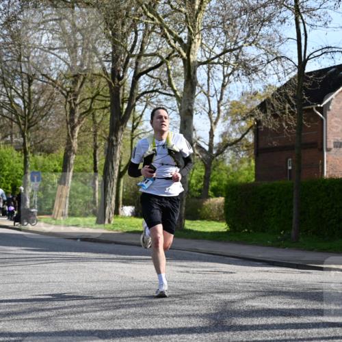 12.04.2026 - 45. Internationalen Wilhelmsburger Insellauf J. Mangold http://msf.ph/oto/9456376 12.04.2026 10:29:49 Ziel 3542, 4511, 5459, 4670, 4904, 5534, 3845, 5052, 4275, 4748, 4749, 3081, 3958, 4340, 2317 meine-sportfotos.de