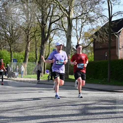 12.04.2026 - 45. Internationalen Wilhelmsburger Insellauf J. Mangold http://msf.ph/oto/9456437 12.04.2026 10:30:13 Ziel 4904, 5534, 3845, 5052, 4275, 4748, 4749, 3081, 3958, 4340, 2317, 5841, 5236, 4713, 2323, 4787, 3095 meine-sportfotos.de