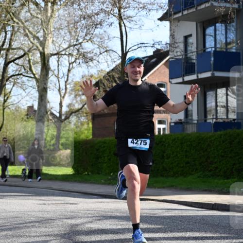 12.04.2026 - 45. Internationalen Wilhelmsburger Insellauf J. Mangold http://msf.ph/oto/9456466 12.04.2026 10:30:15 Ziel 4904, 5534, 3845, 5052, 4275, 4748, 4749, 3081, 3958, 4340, 2317, 5841, 5236, 4713, 2323, 4787, 3095, 3016 meine-sportfotos.de