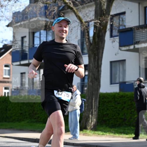 12.04.2026 - 45. Internationalen Wilhelmsburger Insellauf J. Mangold http://msf.ph/oto/9456476 12.04.2026 10:30:16 Ziel 5534, 3845, 5052, 4275, 4748, 4749, 3081, 3958, 4340, 2317, 5841, 5236, 4713, 2323, 4787, 3095, 3016 meine-sportfotos.de