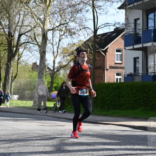 12.04.2026 - 45. Internationalen Wilhelmsburger Insellauf J. Mangold http://msf.ph/oto/9456485 12.04.2026 10:30:18 Ziel 5534, 3845, 5052, 4275, 4748, 4749, 3081, 3958, 4340, 2317, 5841, 5236, 4713, 2323, 4787, 3095, 3016, 2831, 5811 meine-sportfotos.de