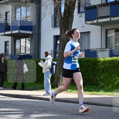 12.04.2026 - 45. Internationalen Wilhelmsburger Insellauf J. Mangold http://msf.ph/oto/9456513 12.04.2026 10:30:23 Ziel 5052, 4275, 4748, 4749, 3081, 3958, 4340, 2317, 5841, 5236, 4713, 2323, 4787, 3095, 3016, 2831, 5811, 2325 meine-sportfotos.de