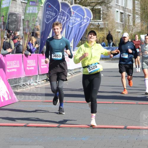 12.04.2026 - 45. Internationalen Wilhelmsburger Insellauf Strokosch-Dieckow http://msf.ph/oto/9456518 12.04.2026 10:46:05 Ziel 3337, 3680, 5325, 3653, 4139, 4531, 5694, 2216, 3430 meine-sportfotos.de