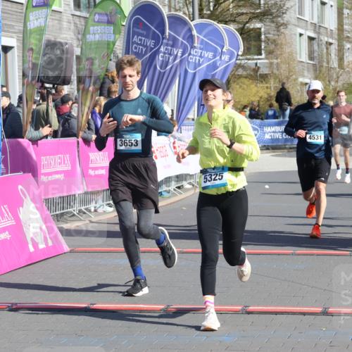 12.04.2026 - 45. Internationalen Wilhelmsburger Insellauf Strokosch-Dieckow http://msf.ph/oto/9456562 12.04.2026 10:46:05 Ziel 3337, 3680, 5325, 3653, 4139, 4531, 5694, 2216, 3430 meine-sportfotos.de