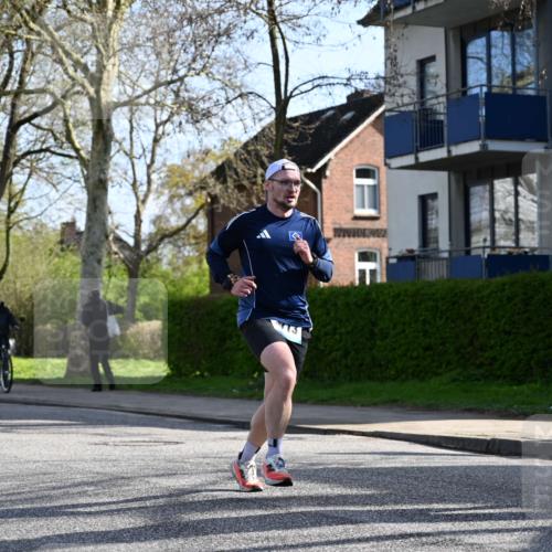 12.04.2026 - 45. Internationalen Wilhelmsburger Insellauf J. Mangold http://msf.ph/oto/9456571 12.04.2026 10:30:38 Ziel 5841, 5236, 4713, 2323, 4787, 3095, 3016, 3016, 2831, 5811, 2325, 5661, 4766, 4329, 4212, 5526, 2284 meine-sportfotos.de