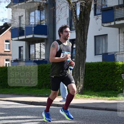12.04.2026 - 45. Internationalen Wilhelmsburger Insellauf J. Mangold http://msf.ph/oto/9456605 12.04.2026 10:30:51 Ziel 4787, 3095, 3016, 2831, 5811, 2325, 5661, 4766, 4329, 4212, 5526, 2284, 3584, 3619, 3634 meine-sportfotos.de