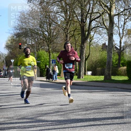 12.04.2026 - 45. Internationalen Wilhelmsburger Insellauf J. Mangold http://msf.ph/oto/9456610 12.04.2026 10:30:55 Ziel 4787, 3095, 3016, 2831, 5811, 2325, 5661, 4766, 4329, 4212, 5526, 2284, 3584, 3619, 3634, 2780 meine-sportfotos.de