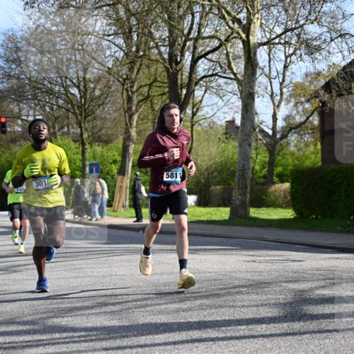 12.04.2026 - 45. Internationalen Wilhelmsburger Insellauf J. Mangold http://msf.ph/oto/9456618 12.04.2026 10:30:56 Ziel 4787, 3095, 3016, 2831, 5811, 2325, 5661, 4766, 4329, 4212, 5526, 2284, 3584, 3619, 3634, 2780 meine-sportfotos.de