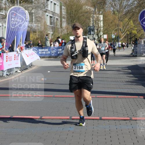 12.04.2026 - 45. Internationalen Wilhelmsburger Insellauf Strokosch-Dieckow http://msf.ph/oto/9456657 12.04.2026 11:03:20 Ziel 4513, 2168, 3910 meine-sportfotos.de