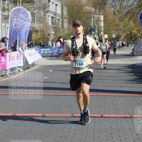 12.04.2026 - 45. Internationalen Wilhelmsburger Insellauf Strokosch-Dieckow http://msf.ph/oto/9456664 12.04.2026 11:03:20 Ziel 4513, 2168, 3910 meine-sportfotos.de