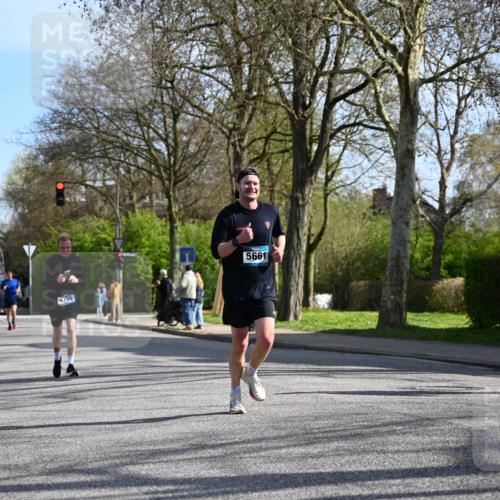 12.04.2026 - 45. Internationalen Wilhelmsburger Insellauf J. Mangold http://msf.ph/oto/9456665 12.04.2026 10:31:01 Ziel 3016, 2831, 5811, 2325, 5661, 4766, 4329, 4212, 5526, 2284, 3584, 3619, 3634, 2780, 5653, 3706 meine-sportfotos.de