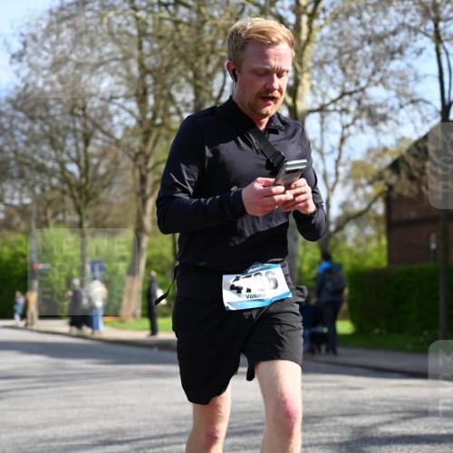 12.04.2026 - 45. Internationalen Wilhelmsburger Insellauf J. Mangold http://msf.ph/oto/9456680 12.04.2026 10:31:05 Ziel 2831, 5811, 2325, 5661, 4766, 4329, 4212, 5526, 2284, 3584, 3619, 3634, 2780, 5653, 3706, 2377 meine-sportfotos.de