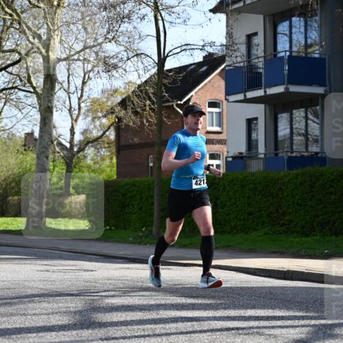 12.04.2026 - 45. Internationalen Wilhelmsburger Insellauf J. Mangold http://msf.ph/oto/9456710 12.04.2026 10:31:15 Ziel 4766, 4329, 4212, 5526, 2284, 3584, 3619, 3634, 3634, 2780, 5653, 3706, 2377, 4791 meine-sportfotos.de