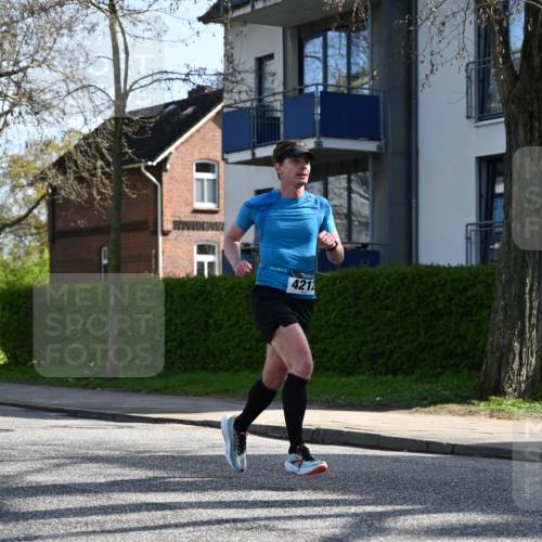 12.04.2026 - 45. Internationalen Wilhelmsburger Insellauf J. Mangold http://msf.ph/oto/9456717 12.04.2026 10:31:15 Ziel 4766, 4329, 4212, 5526, 2284, 3584, 3619, 3634, 3634, 2780, 5653, 3706, 2377, 4791 meine-sportfotos.de