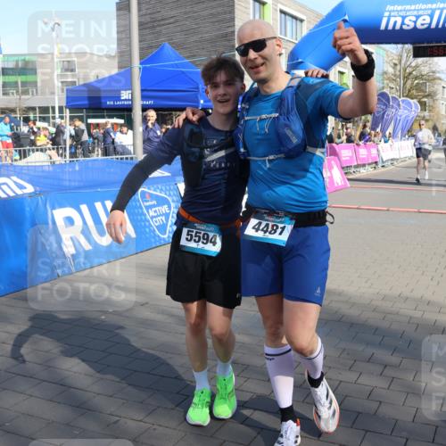 12.04.2026 - 45. Internationalen Wilhelmsburger Insellauf Strokosch-Dieckow http://msf.ph/oto/9456761 12.04.2026 10:46:19 Ziel 5664, 3172, 2691, 3256 meine-sportfotos.de