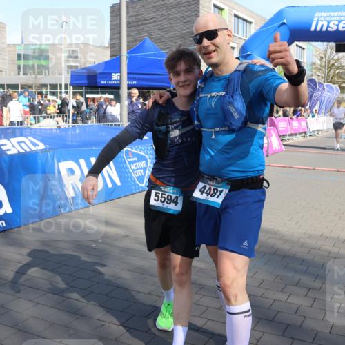 12.04.2026 - 45. Internationalen Wilhelmsburger Insellauf Strokosch-Dieckow http://msf.ph/oto/9456790 12.04.2026 10:46:19 Ziel 5664, 3172, 2691, 3256 meine-sportfotos.de