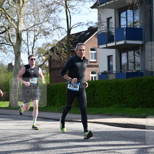12.04.2026 - 45. Internationalen Wilhelmsburger Insellauf J. Mangold http://msf.ph/oto/9456812 12.04.2026 10:31:30 Ziel 3584, 3619, 3634, 2780, 5653, 3706, 2377, 4791, 5522, 4844, 3666, 3905, 5449 meine-sportfotos.de