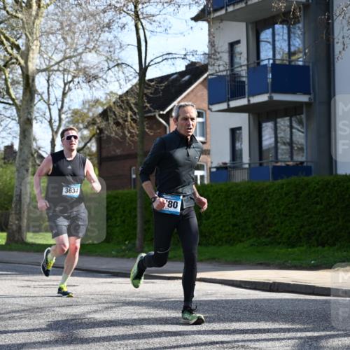 12.04.2026 - 45. Internationalen Wilhelmsburger Insellauf J. Mangold http://msf.ph/oto/9456813 12.04.2026 10:31:30 Ziel 3584, 3619, 3634, 2780, 5653, 3706, 2377, 4791, 5522, 4844, 3666, 3905, 5449 meine-sportfotos.de