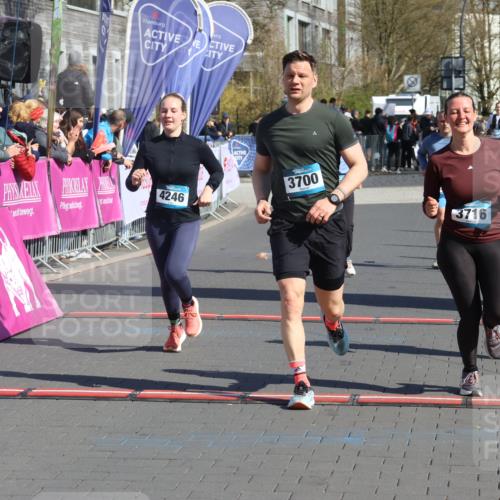 12.04.2026 - 45. Internationalen Wilhelmsburger Insellauf Strokosch-Dieckow http://msf.ph/oto/9456818 12.04.2026 11:03:26 Ziel 3910, 3700, 3716, 3223, 4246, 4382, 5816 meine-sportfotos.de