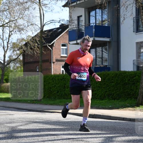 12.04.2026 - 45. Internationalen Wilhelmsburger Insellauf J. Mangold http://msf.ph/oto/9456832 12.04.2026 10:31:32 Ziel 3584, 3619, 3634, 2780, 5653, 3706, 2377, 4791, 5522, 5522, 4844, 3666, 3905, 5449 meine-sportfotos.de