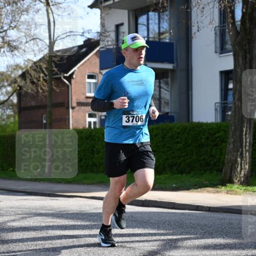 12.04.2026 - 45. Internationalen Wilhelmsburger Insellauf J. Mangold http://msf.ph/oto/9456861 12.04.2026 10:31:37 Ziel 3634, 2780, 5653, 3706, 2377, 4791, 4791, 5522, 4844, 4844, 3666, 3905, 5449, 4554 meine-sportfotos.de