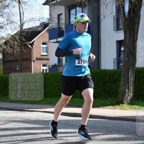 12.04.2026 - 45. Internationalen Wilhelmsburger Insellauf J. Mangold http://msf.ph/oto/9456862 12.04.2026 10:31:37 Ziel 3634, 2780, 5653, 3706, 2377, 4791, 4791, 5522, 4844, 4844, 3666, 3905, 5449, 4554 meine-sportfotos.de