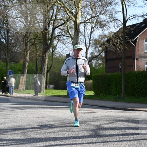 12.04.2026 - 45. Internationalen Wilhelmsburger Insellauf J. Mangold http://msf.ph/oto/9456911 12.04.2026 10:31:59 Ziel 4791, 5522, 4844, 3666, 3905, 5449, 4554, 4378, 3675, 3876, 3506, 4370, 3983, 3114, 4150 meine-sportfotos.de