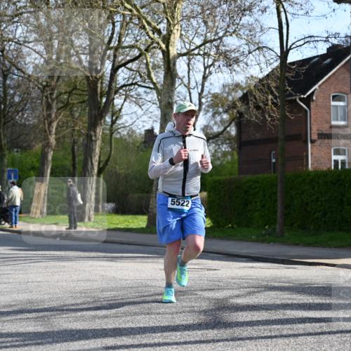 12.04.2026 - 45. Internationalen Wilhelmsburger Insellauf J. Mangold http://msf.ph/oto/9456913 12.04.2026 10:31:59 Ziel 4791, 5522, 4844, 3666, 3905, 5449, 4554, 4378, 3675, 3876, 3506, 4370, 3983, 3114, 4150 meine-sportfotos.de