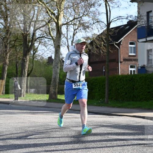12.04.2026 - 45. Internationalen Wilhelmsburger Insellauf J. Mangold http://msf.ph/oto/9456915 12.04.2026 10:31:59 Ziel 4791, 5522, 4844, 3666, 3905, 5449, 4554, 4378, 3675, 3876, 3506, 4370, 3983, 3114, 4150 meine-sportfotos.de